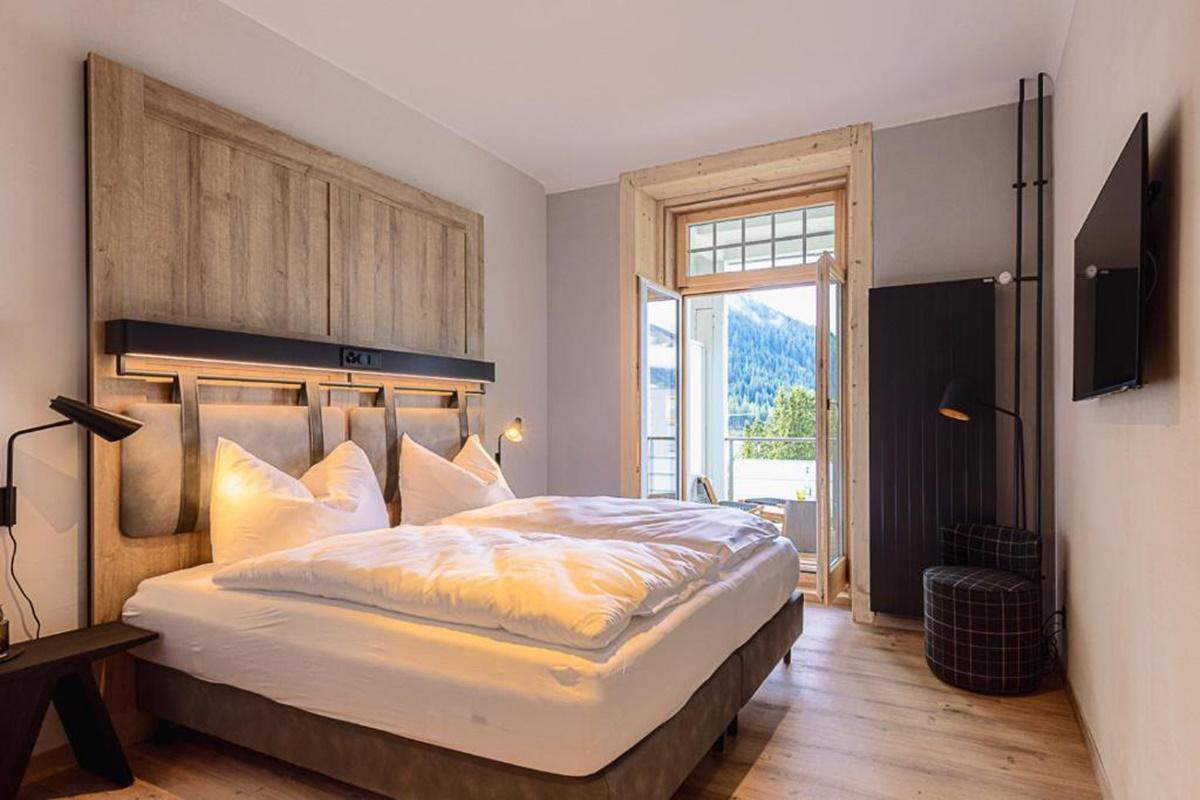 Alpine Hotel